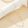 A High-end Rice-grain Shaped Pearl Chain Short Necklace, an Elegant and Stylish Clavicle Chain, Suitable for Women To Wear Every Day.