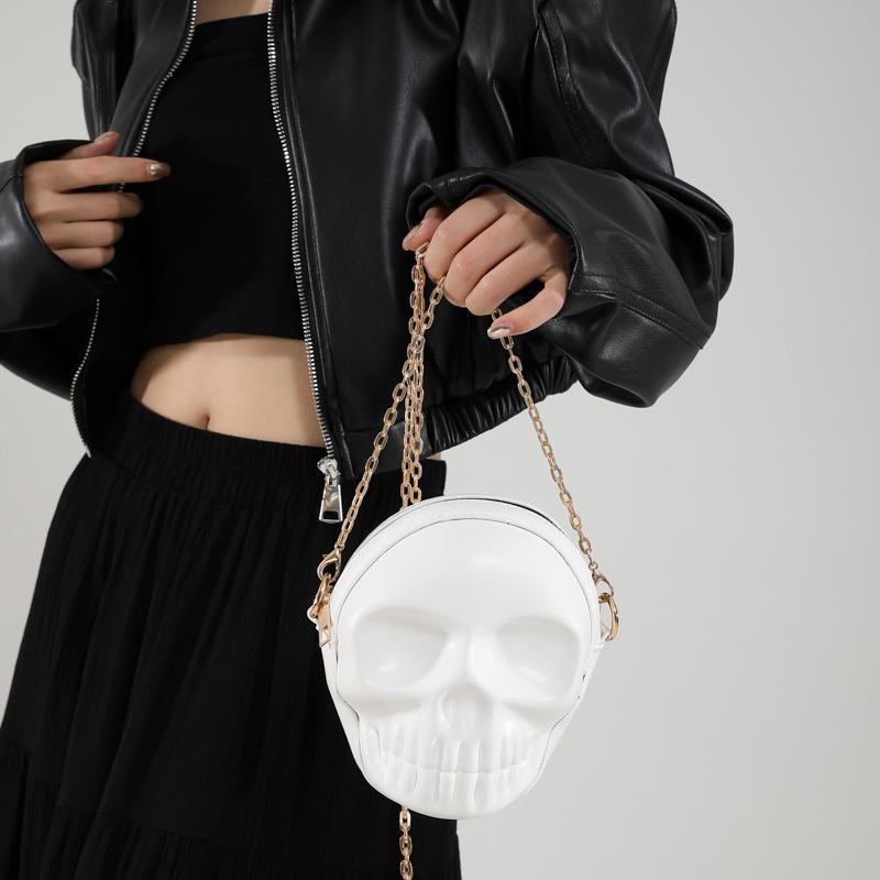 Punk Style Women's Shoulder Bag with Edgy Skull Head Design That Stands Out Streetwear Hard shell Crossbody Bag for Women Chains