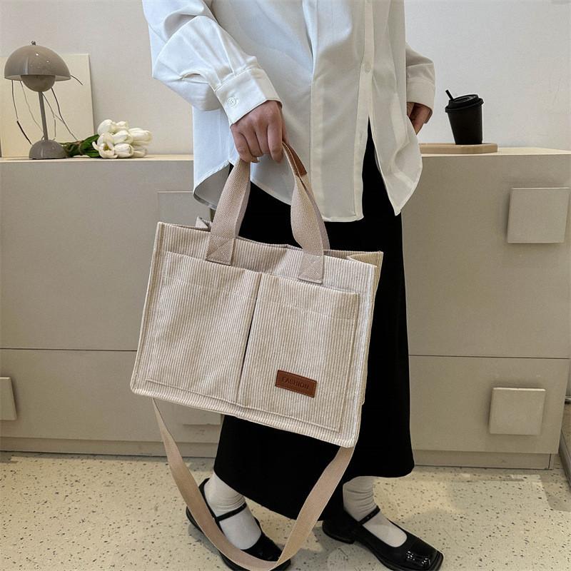 Sac Cabas Tendance en Velours Côtelé pour Commuter 2023 Sac à Bandoulière Mode Style Rue