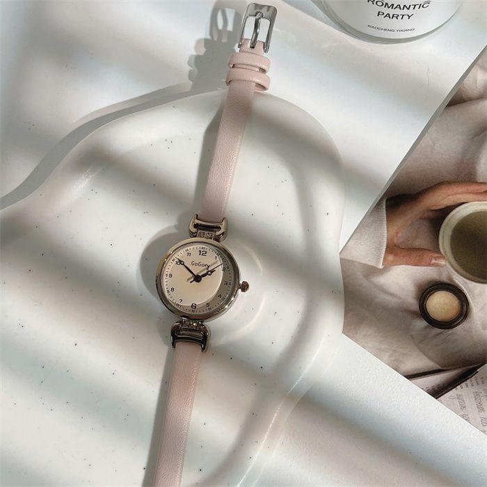Watch Female Retro British Style Niche Light Luxury Fashion High Sense Female Student Round Digital Belt Compact