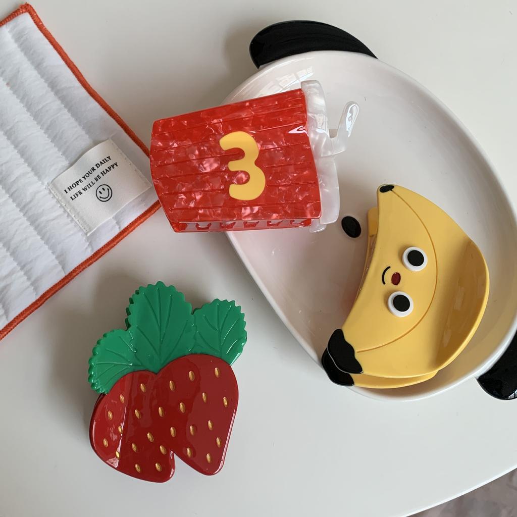1pc Cute Cream Strawberry Acetic Acid Grab Clip High Ponytail Fruit Cartoon Hair Clip Small Fresh Sweet Shark Clip
