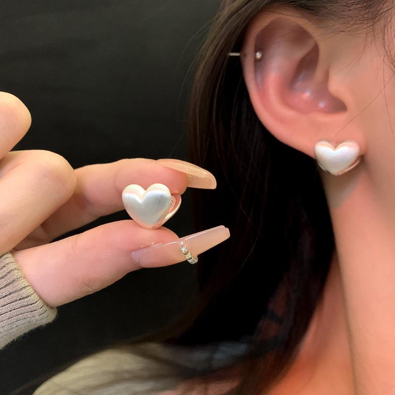 Korean version of premium matte brushed ear buckles women's niche design temperament water drop love earrings new versatile earrings