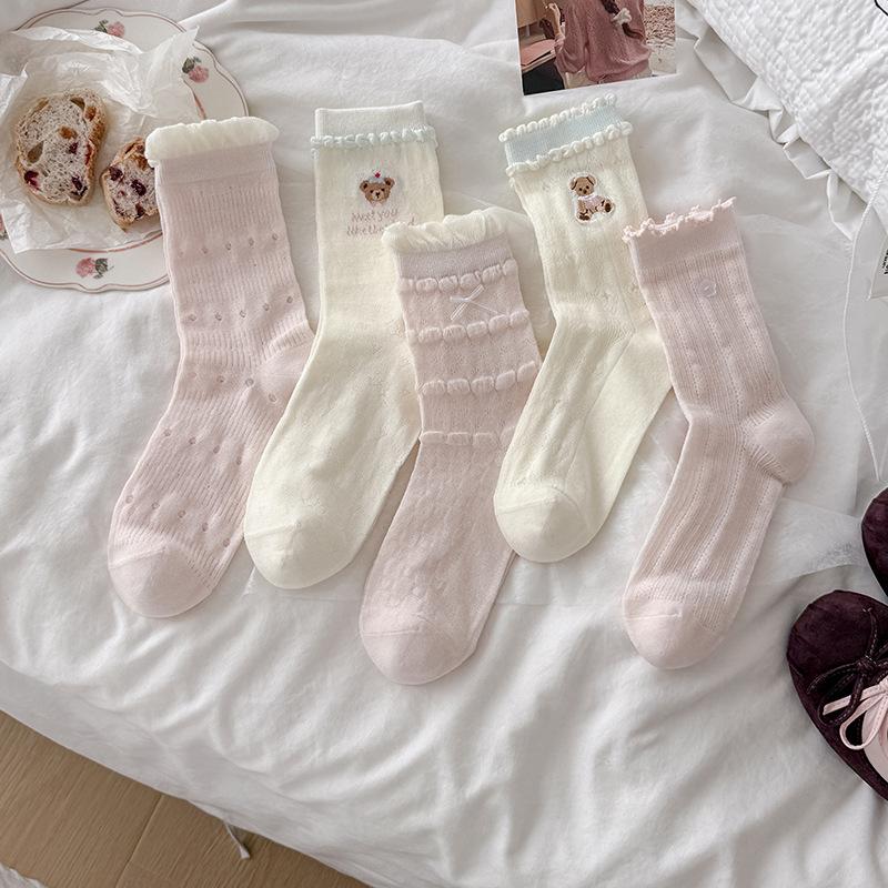 Cartoon Little Bear Style Summer and Spring Lightweight Mesh Breathable Mid-calf Socks with Cute Bow-shaped Lace Trim and Pile-up Design