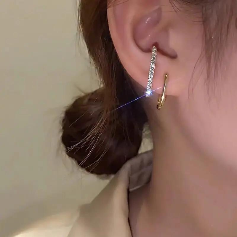 Fashion Exquisite Rhinestone Decor Ear Cuff earring for Woman Arrival Christmas Gift stud Earrings Women Earrings