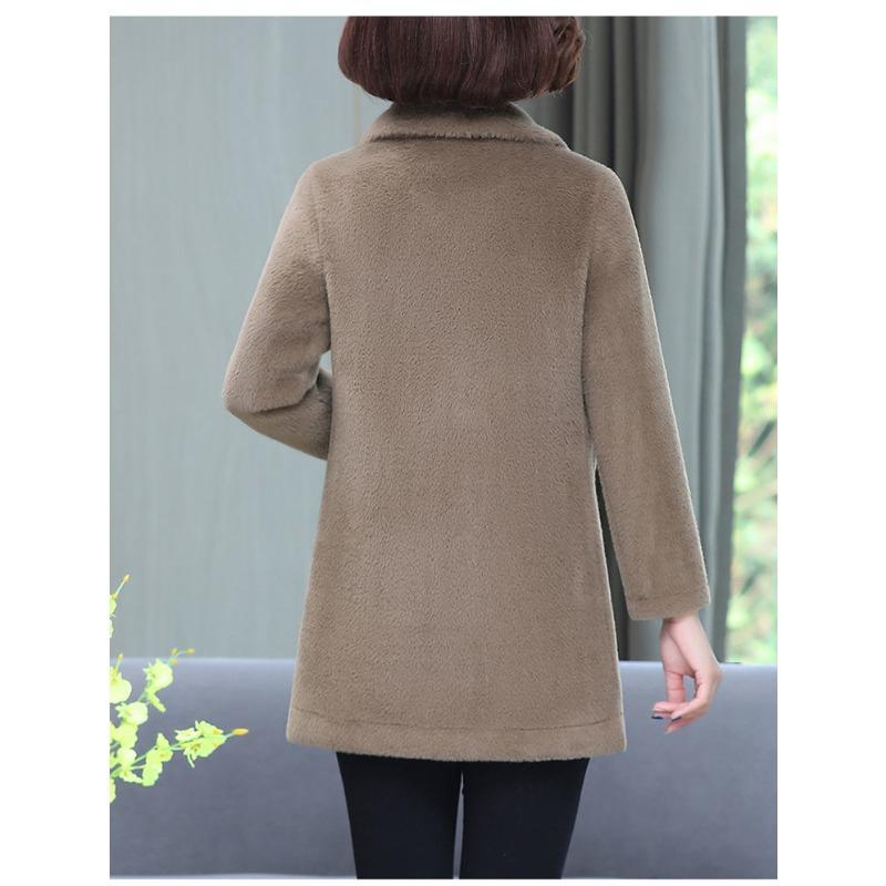 

Зимнее пальто для мамы, имитация шерпы, средней длины, новый стиль, зарубежный стиль, цельное шерстяное пальто с мехом для женщин среднего и пожилого возраста 3XL