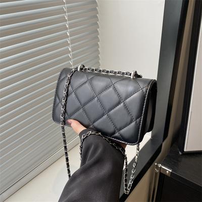 Einfache Textur Einfarbig Rhombus Stickgarn Kleine Tasche Damen Frühling Vielseitige Umhängetasche Damen