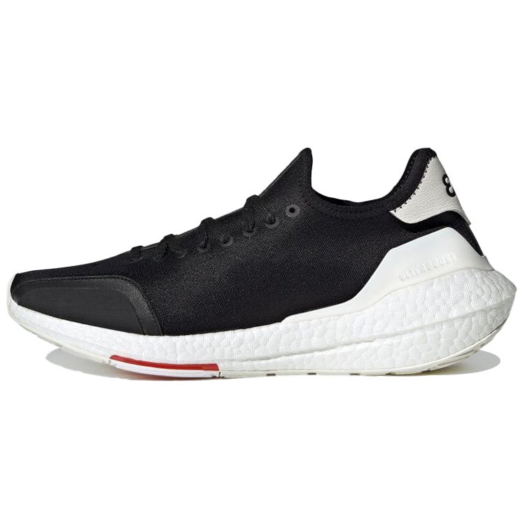 

Кроссовки унисекс adidas Y-3 UltraBoost 21 Black White Red Core-White H67476 36⅔