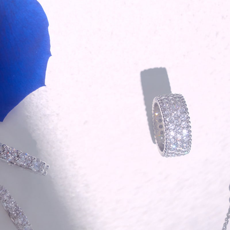 MACIER Chandelier Ring