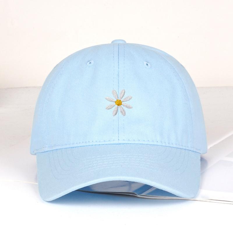 Süße Gänseblümchen-Stickerei SoftPeak Baseballkappe Verstellbar Tägliches Girly-Stil-Hut Perfekt für Campingurlaube und Reisen