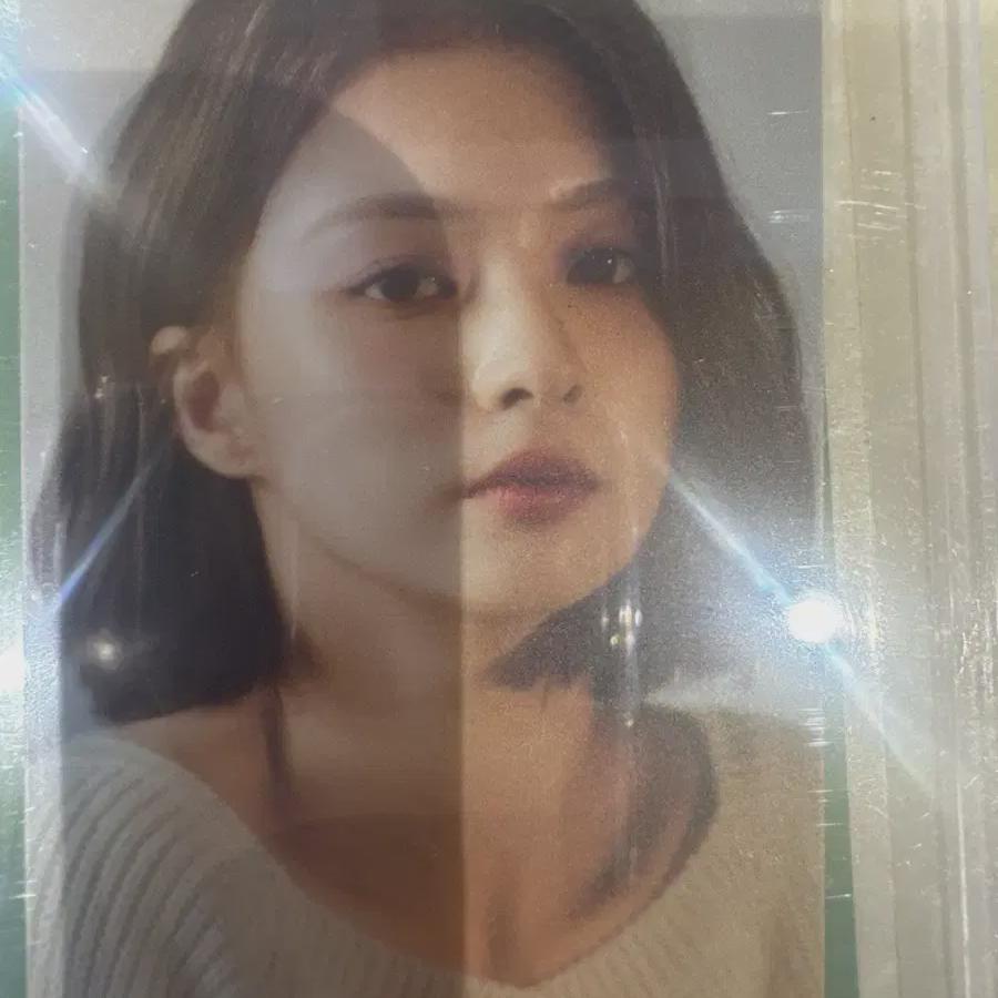 

Fromis9 Ли На Гён Hybe Insight