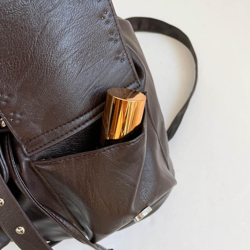 Studded Leather Backpack Women's Fashionable Vintage Style Bag with Adjustable Straps and Multiple Pockets