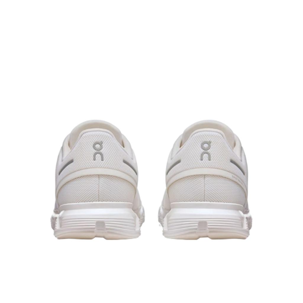 On Running Cloud 6 All White