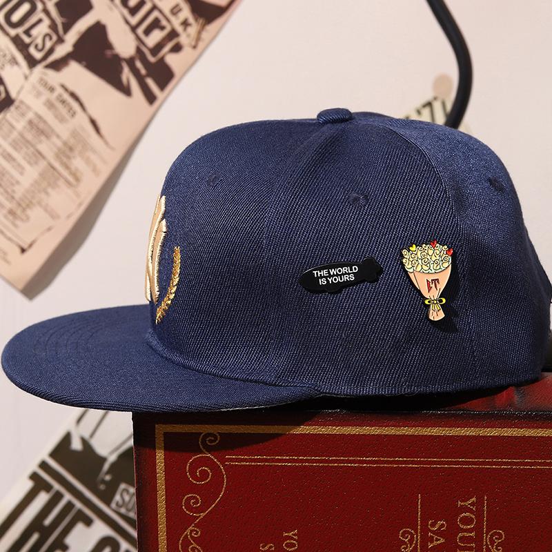Die Welt Gehört Dir Luftschiff Retro Mexikanische Metall Hutnadel Emaille Pin Benutzerdefinierte Rosenstrauß Abzeichen Pin Golfkappe Baseballkappe Clip Geschenk