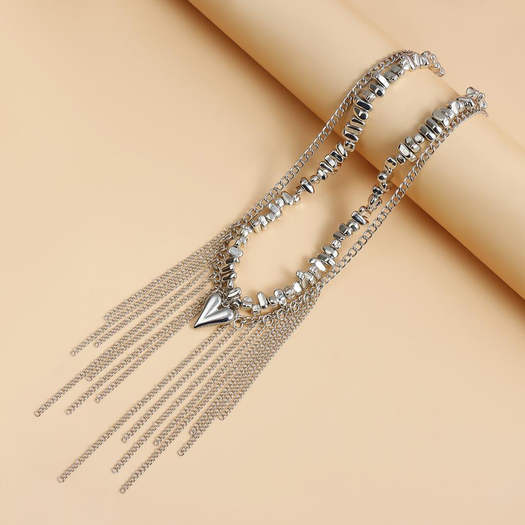 Elegant Teardrop Tassels Heart Pendant Necklace for Women Alloy Materials Comfortable Designs Ideal Gifts for Girlfriend