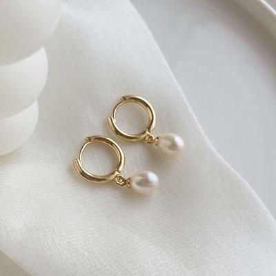 European & American Fashion Niche Freshwater Pearl Ear Cuff Luxury Pendant Earrings