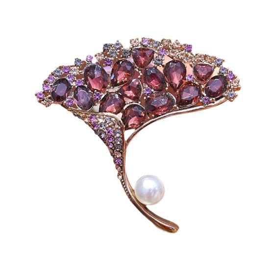 

Women Brooch High-Gloss Rhinestone Inlay Faux Pearl Decor Ginkgo Leaf Design Lapel Pin Non-Slip Buckle Scarf Badge Clothing Bags Accessories фиолетовый