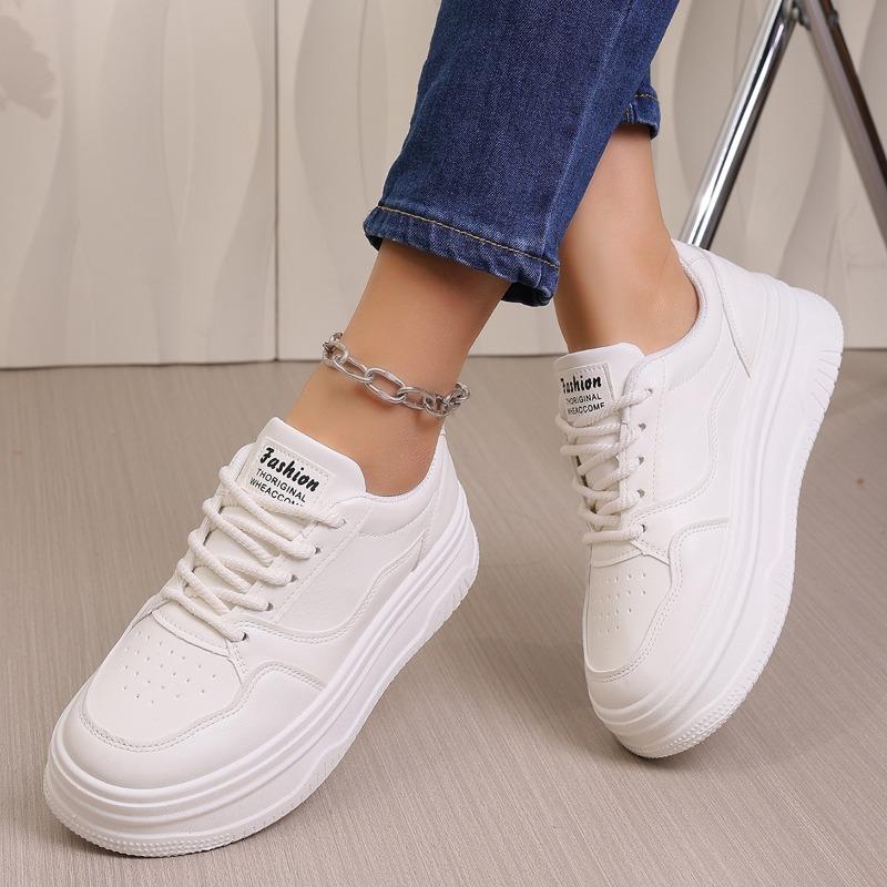 Women's Spring-Autumn Thick-Soled Height-Increasing White Casual Board Shoes, Retro Versatile Fashionable Footwear.