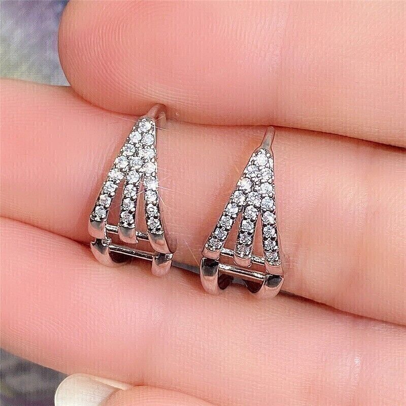Ear Buckle Female, Line Triangular Geometric Design, Exquisite And Elegant Jewelry