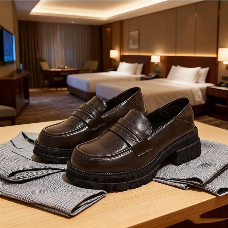 

Новая обувь, увеличивающая рост, лоферы на толстой подошве, ретро одинарная обувь из мягкой кожи для женщин 40 коричневый