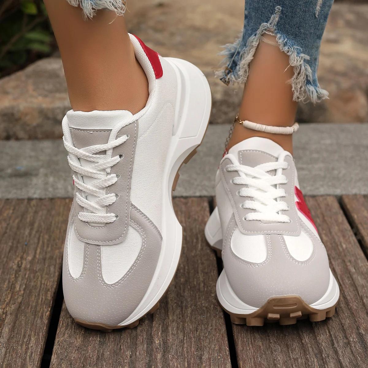 Женские кроссовки — фото 5