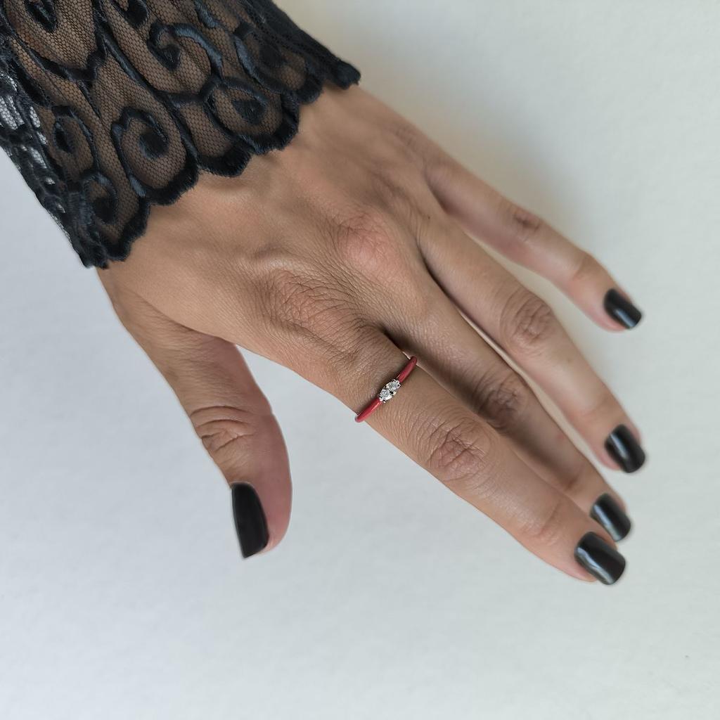 Sølvring med zirkoner, emalje, produktvekt 1,05 g (60002236)