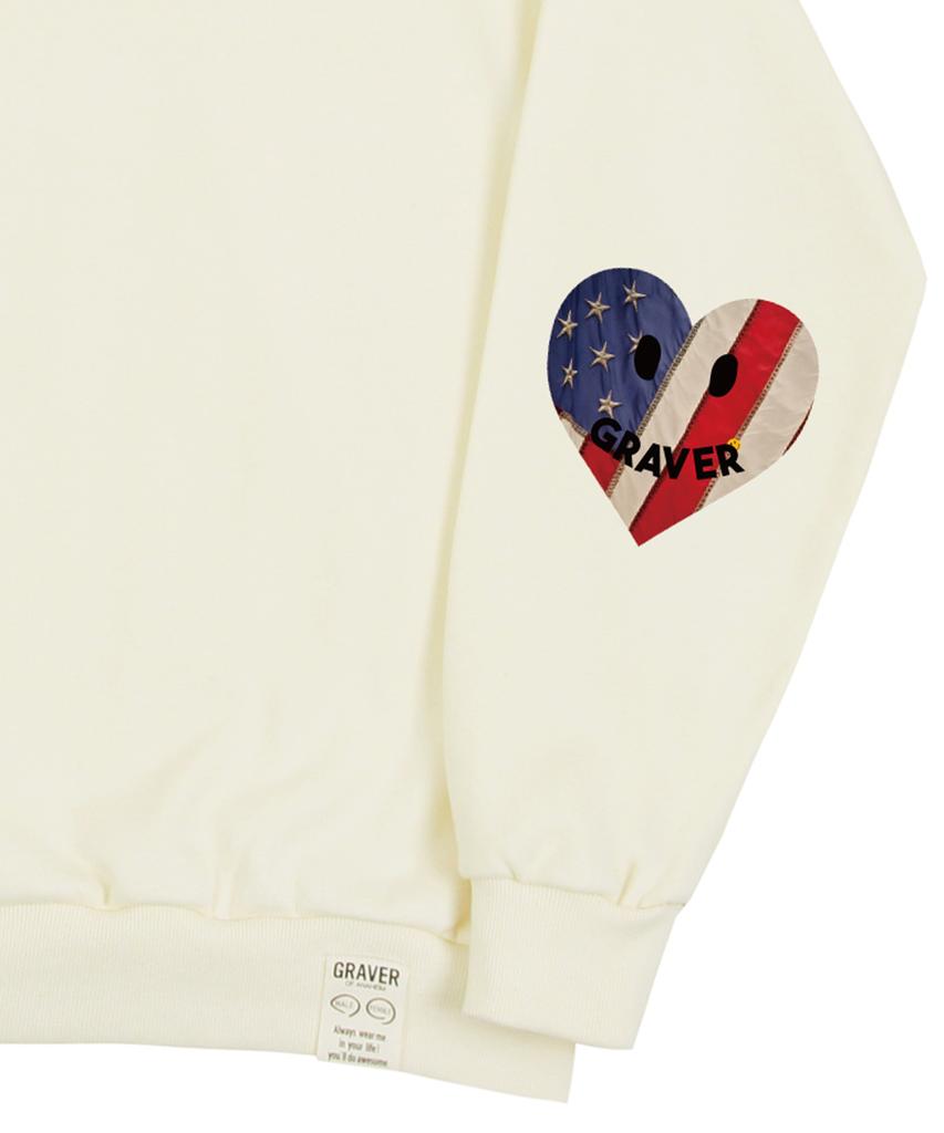 GRAVER [Unisex] Elbow American Flag Smile Heart Sweatshirt_Cream