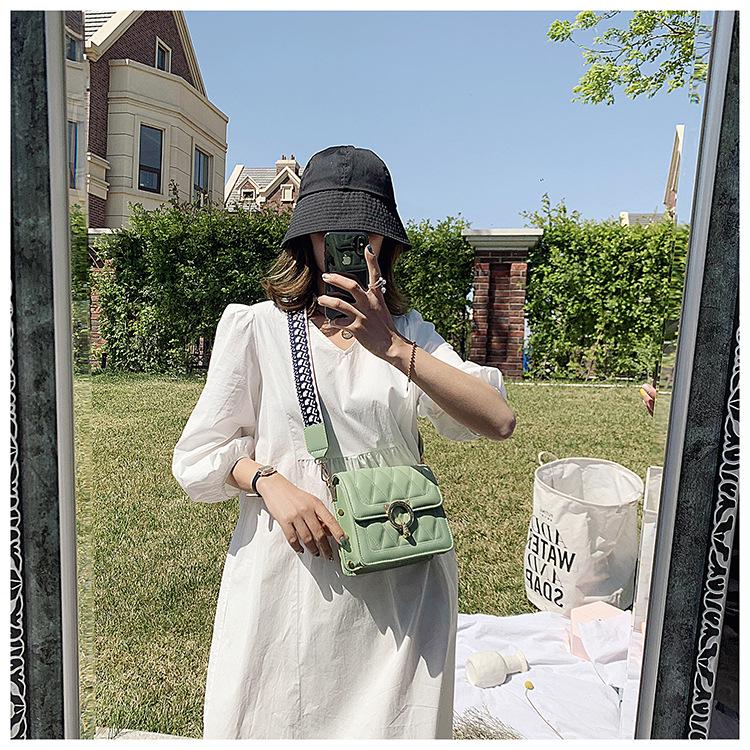 2020 neue rhomboide Handtaschen Mode Persönlichkeit Schloss Trend One-Shoulder-Diagonal-Tasche