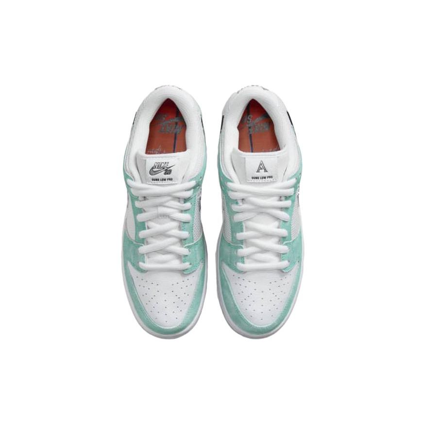 April Skateboards X Nike Dunk Low SB Turbo Green Unisex Sneakers Metallic-Silver FD2562-400