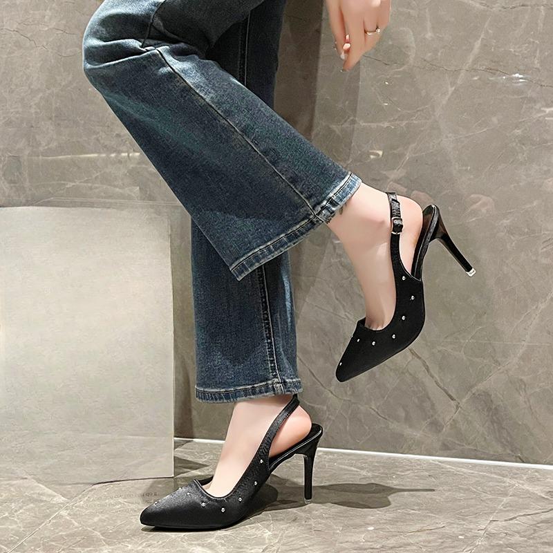 Fashion 2025 New Elegant Crystal Pointed-Toe Fashion Buckle Strap Hot Sale Office and Career Plus Size Best Seller Closed Toe Sandals