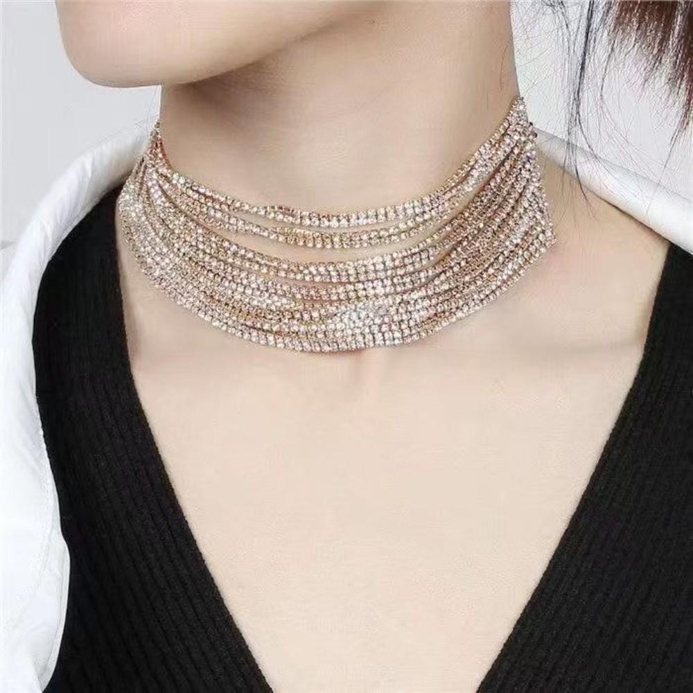 Mehrschichtige Strass-Halskette Luxuriöse Schlüsselbein-Kette Modische Kristall-Halskette für Damen