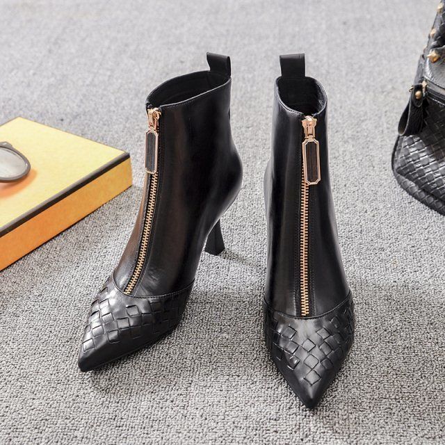 

Short boots women s 2025 autumn and winter new versatile fashion woven pointed thin high-heeled boots 34