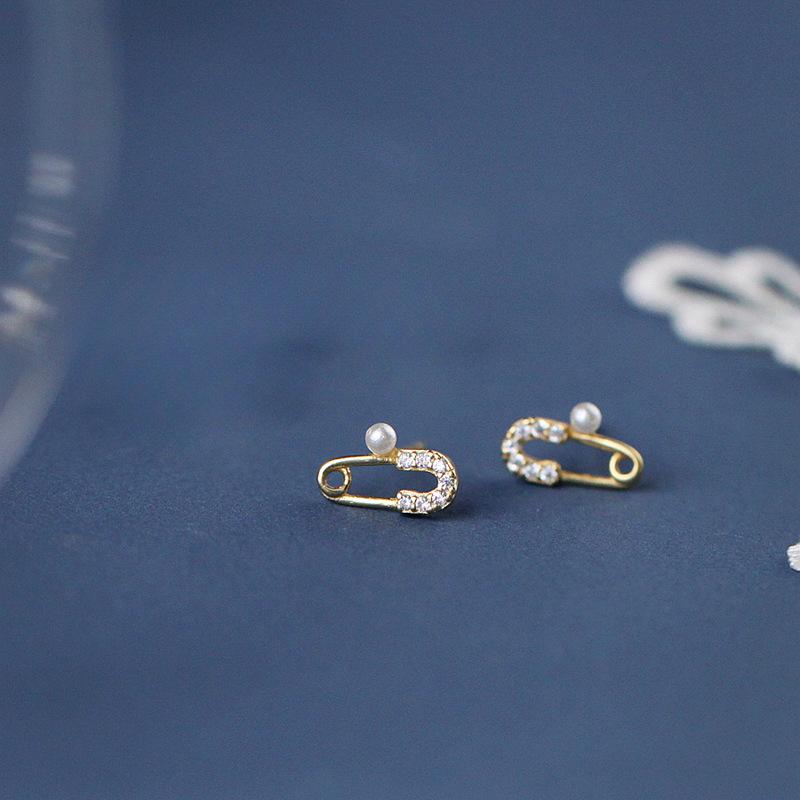 

Посріблена шпилька S925 Сережки з перлами Сережки з нішевим дизайном Якісна високоякісна скріпка Сережки з діамантами