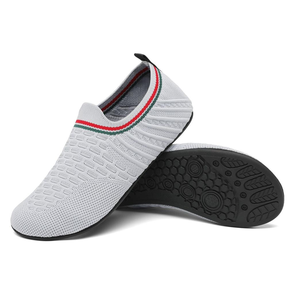 Neue Bachschuhe atmungsaktiv schnelltrocknend Fliegenstrick Socken Schuhe Indoor Fitness Yoga Schuhe Outdoor Waten Schwimmschuhe