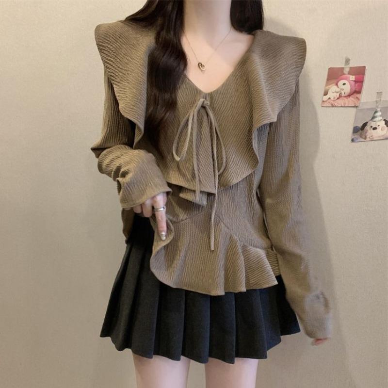 Francouzské volánkové tričko s V-výstřihem a zeštíhlujícím spodním dílem pro jaro a podzim pro ženy, krásná malá košilka