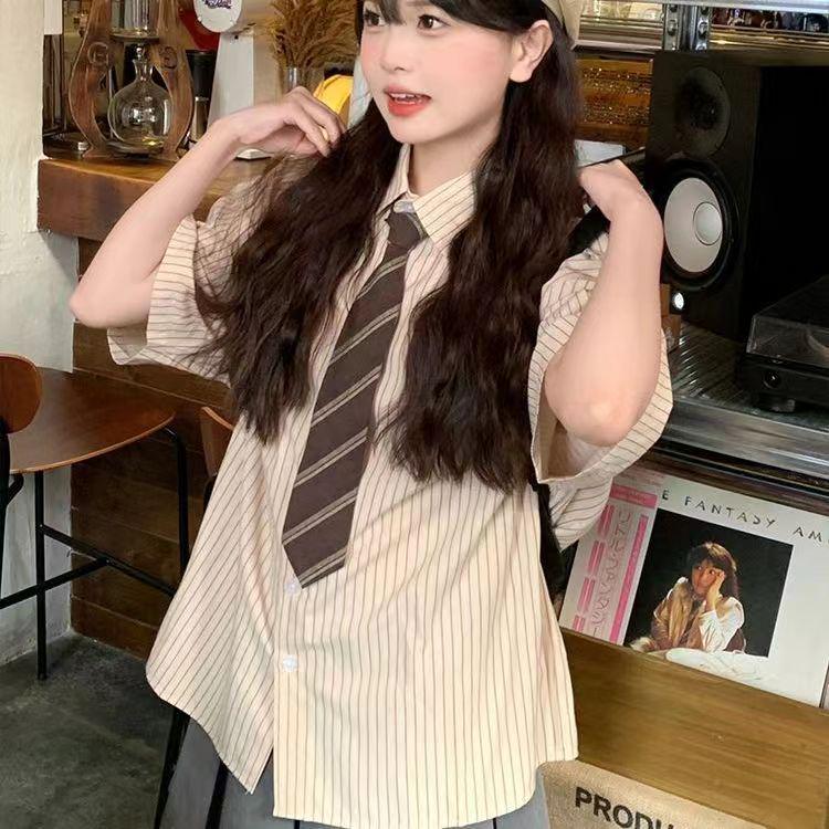 

Комплект из рубашки в ретро-полоску и юбки в стиле академии для женщин - Комплект-тройка, стройнящий, в гонконгском стиле XL