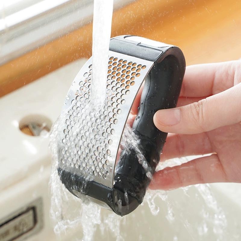 Stainless Steel Garlic Press Manual Mashing Garlic Kitchen Multifunctional Household Garlic Press Garlic Squeeze Garlic Powder Tool