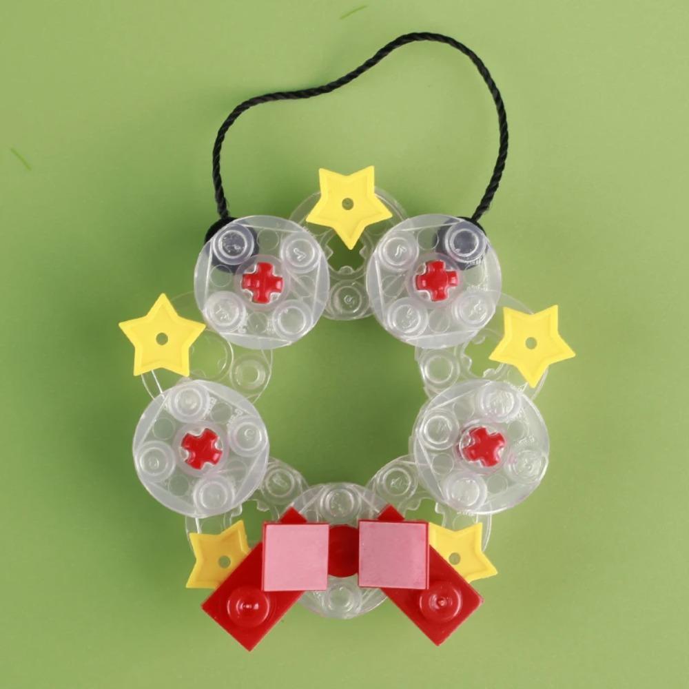 Winter City View Merry Christmas Decoration Flower Wreath Building Blocks House Home Santa Claus Figures Snow Window Bricks Toys