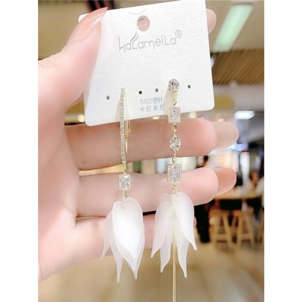 

1 пара асимметричных серег-кистей с лепестками для женщин, в стиле Супер Фея, длинные серьги-подвески с бриллиантовыми цветами