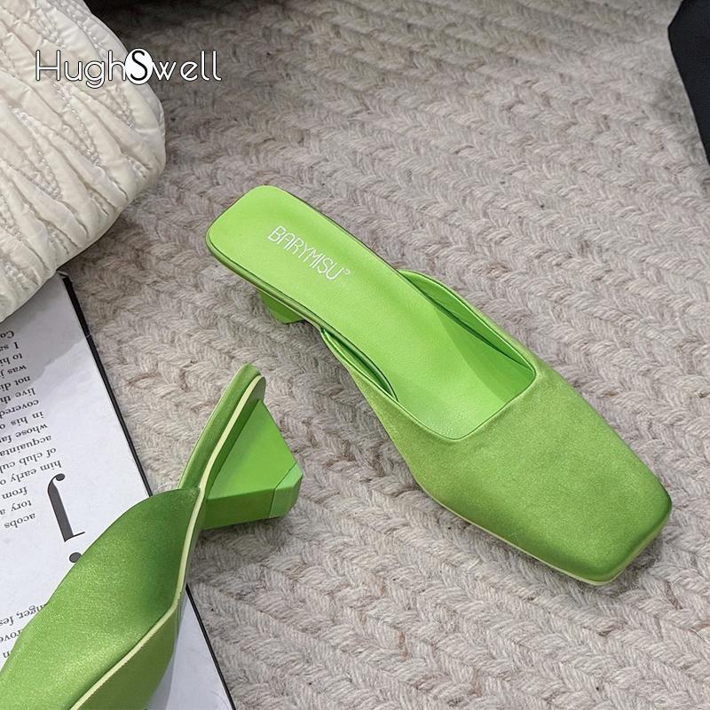 Mode Luxus Grün Satin Seide Pantoletten Frau Markendesign Dreieck Absatz Sandalen Damen Elegant Eckige Zehenpartie Abendparty Kleidschuhe