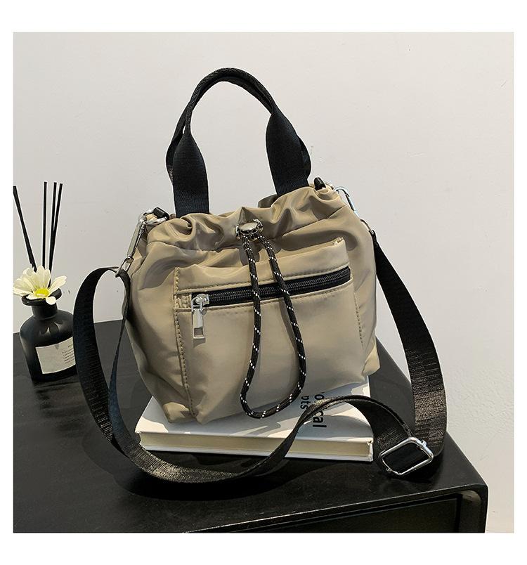 Nylon Drawstring Bucket Bag Women's 2025 New Large-capacity Simple and Versatile Fashion Shoulder Bag Korean Handbag