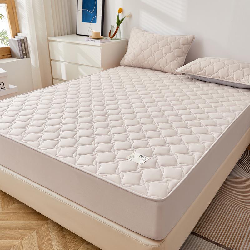 2024 Skin-Friendly Waterproof and Anti-Slip Cotton Mattress Protector