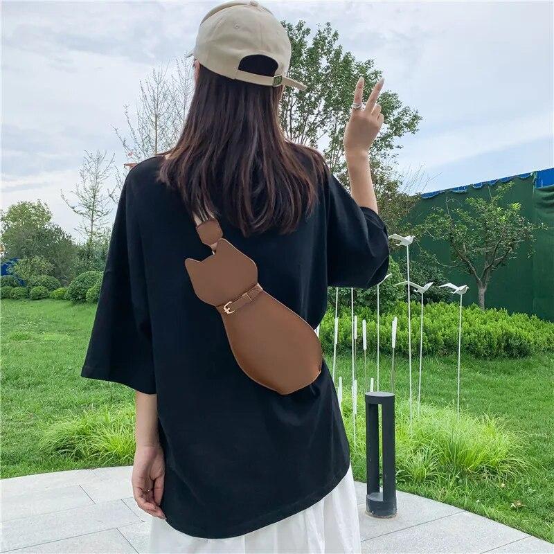 Дизайнерская винтажная женская сумка на талии на груди — фото 14