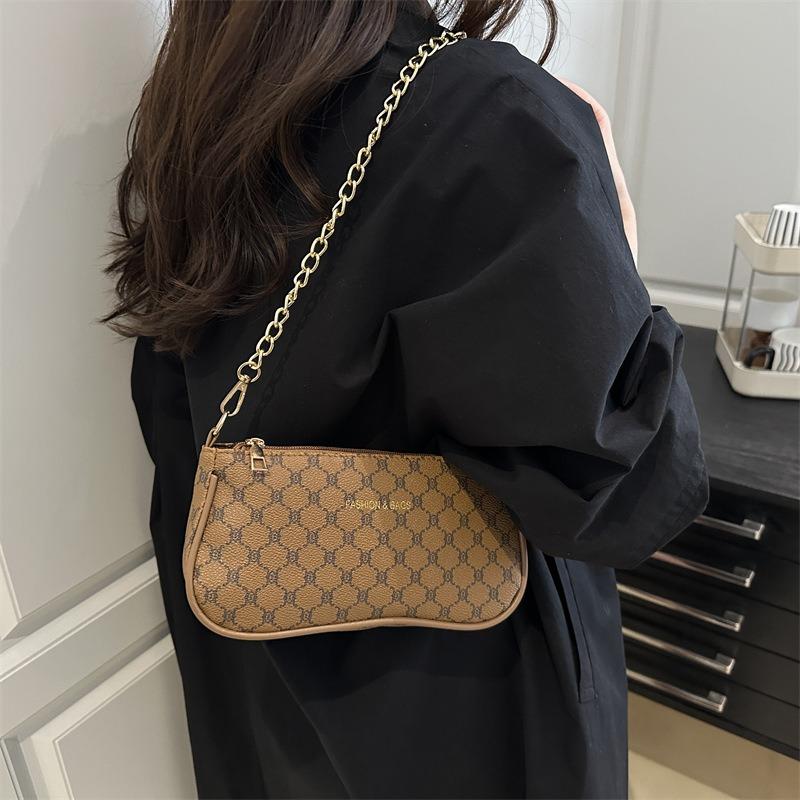 Autumn New Letter Printing Fashion Trend Shoulder Bag Urban Commuter Niche Design Simple Armpit Bag