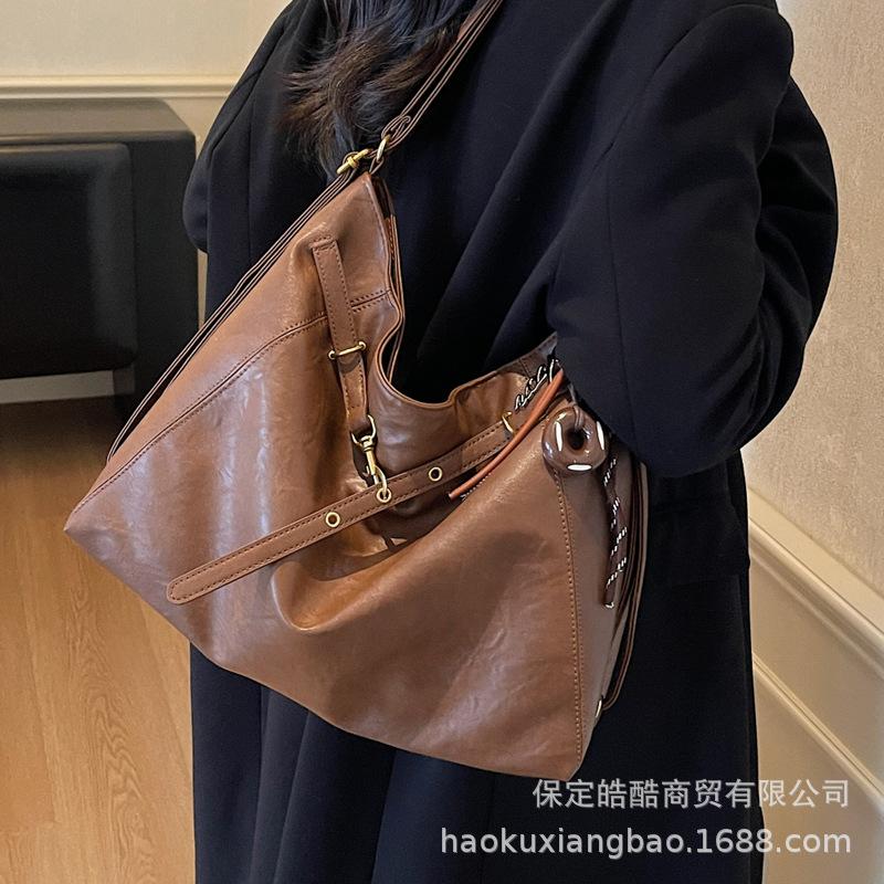 Tote Bag Women's Large Capacity 2025 New Autumn and Winter Retro Casual Shoulder Commuter Bag Multi-functional Backpack Backpack