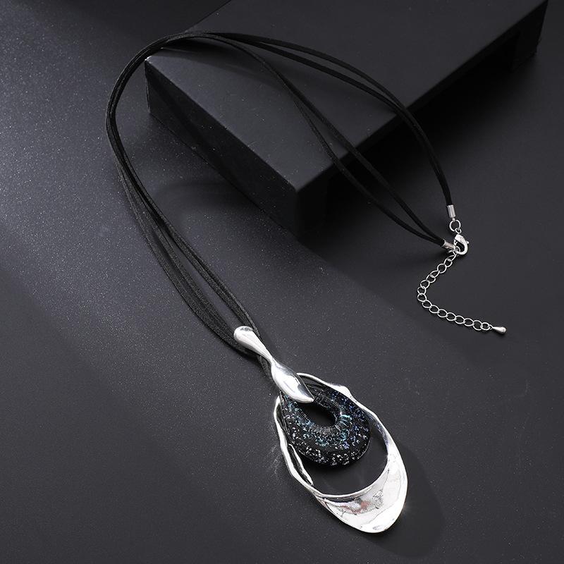 New European and American fashion trendy simple irregular geometric alloy jewelry women s long necklace