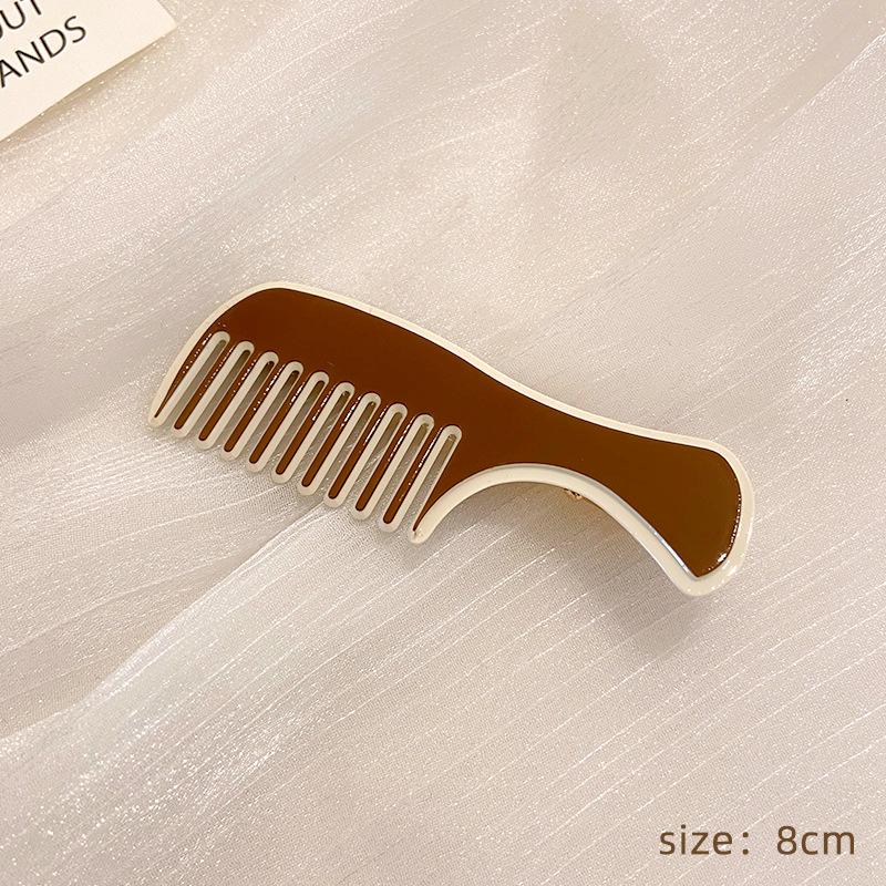 Checkerboard Black & White Plaid Hairpin: Simple, Seamless Duckbill Clip for Women