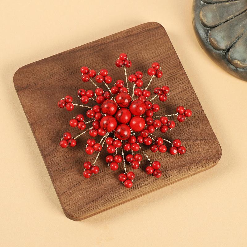 

Retro turquoise woven brooch ethnic style personalized versatile cardigan pin Tibetan exotic style high-end corsage accessories