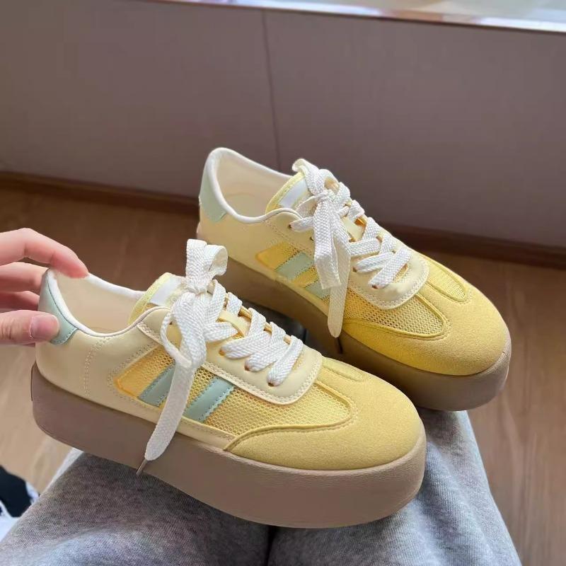 

Толстоподошвенные увеличивающие рост маленькие белые туфли женские летние новые повседневные универсальные дышащие сетчатые кроссовки 35