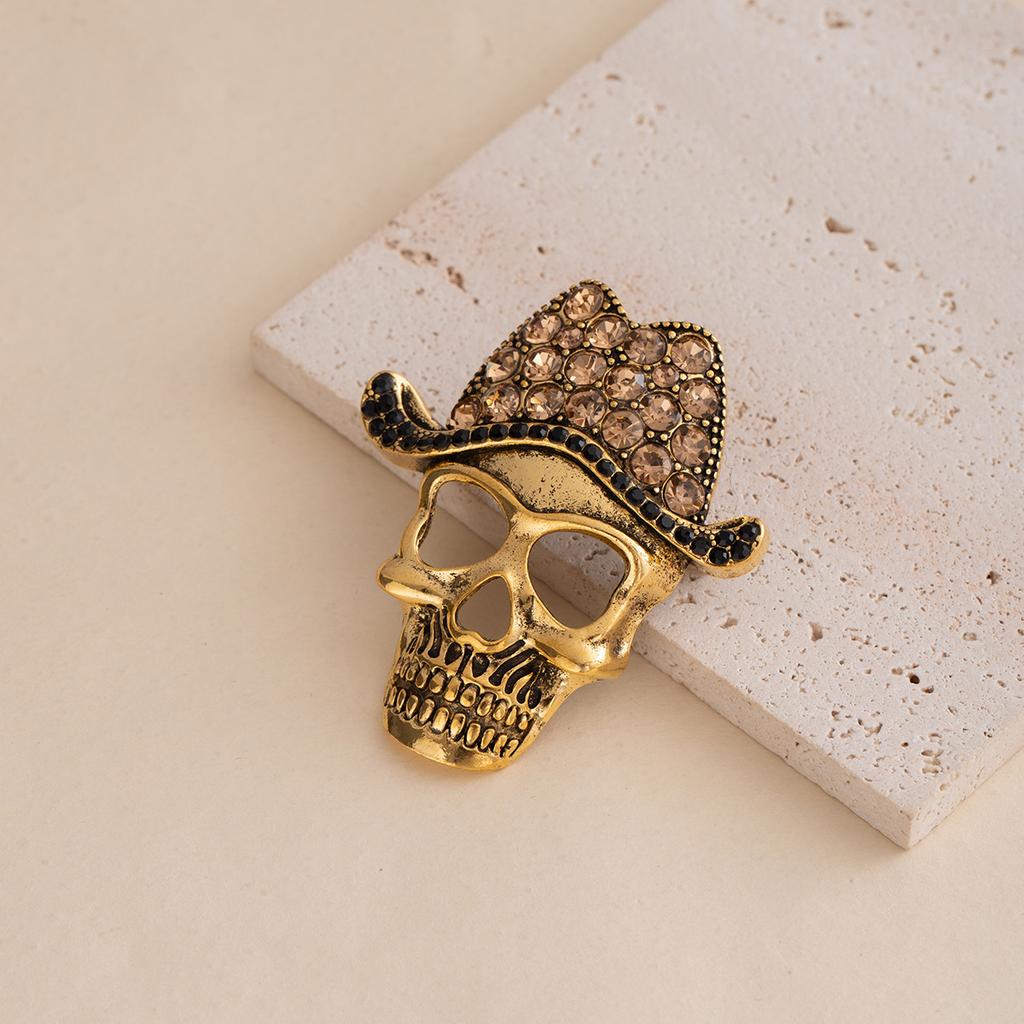 Exaggerated And Funny Personality, No Skulls, Halloween Brooches, Suits, Regular Clothes, Easter Accessories, Corsages.