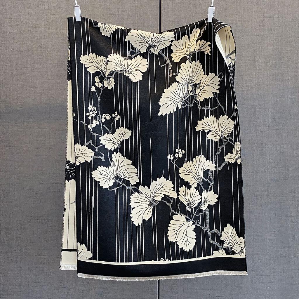 Women Autumn Winter Thick Warm Blanket Luxury Retro Fashion Striped Scarf Lady Cashmere Scarves Bufanda Poncho Echarpe Pashmina